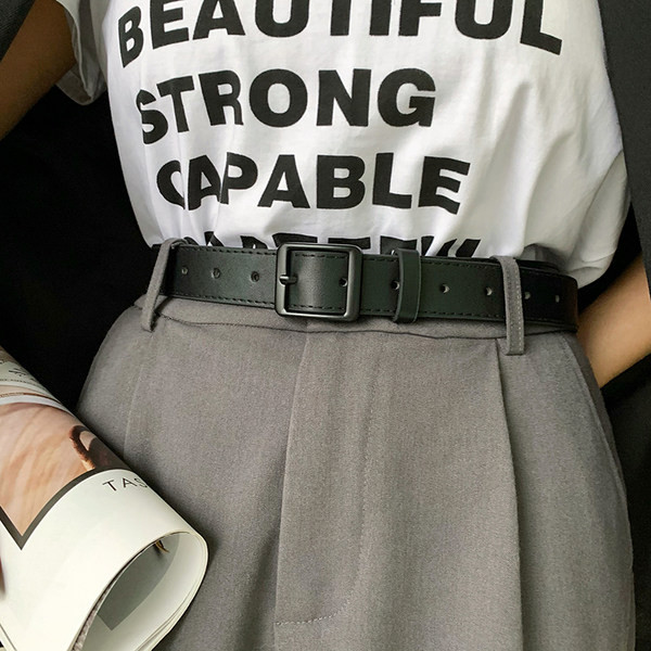 Sima széles modell női bőr öv