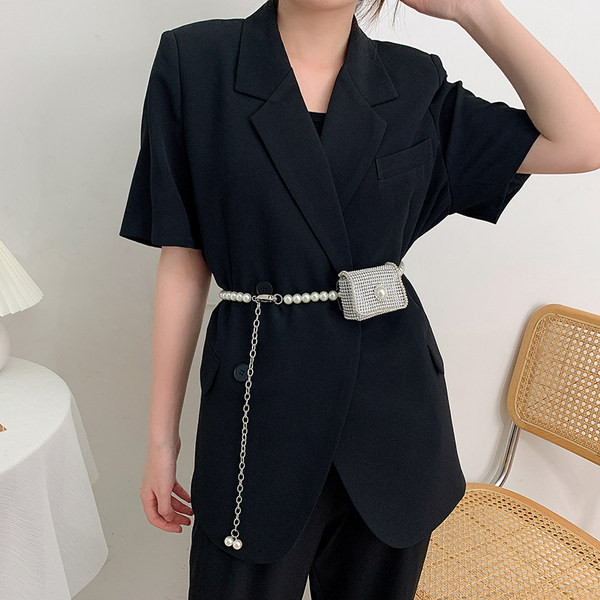 Modern női öv gyöngyökkel