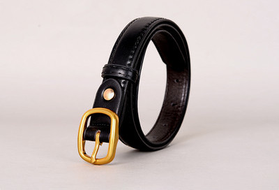 Női bőr öv arany csattal