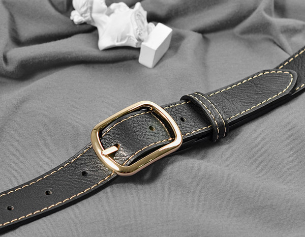 Nappali női bőr öv csattal