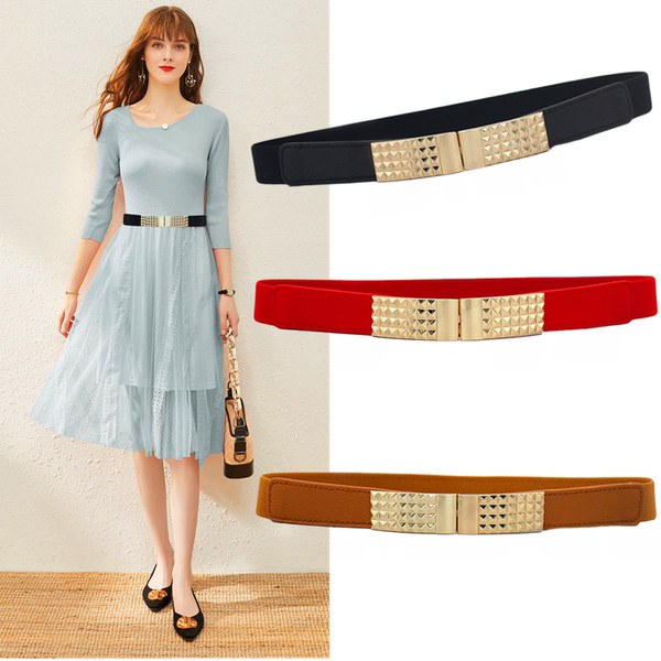 Модерен дамски кожен колан със златиста катарама