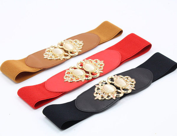 Női széles öv fém díszítéssel