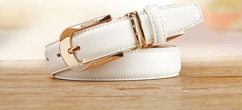 Női korszerű bőr öv csattal