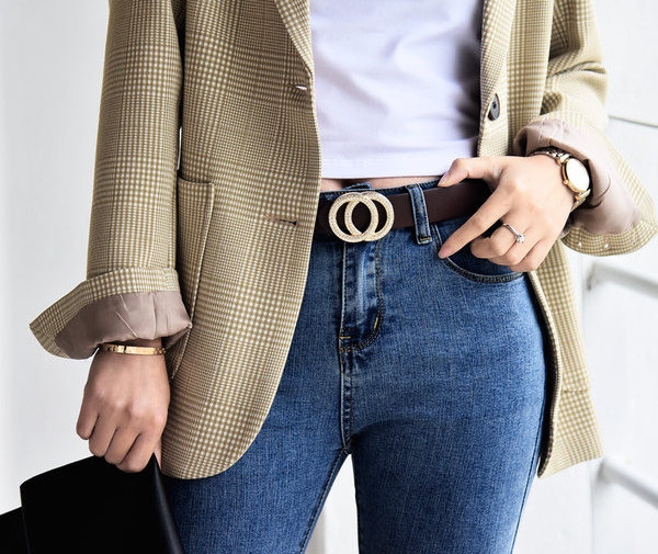 Ženski kožni remen sa ukrasnim kamenčićima