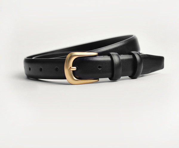 Stílusos női bőr öv négyzet alakú csattal