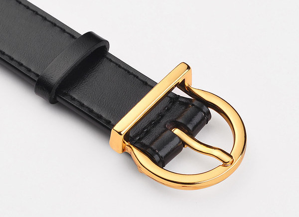 Női bőr öv sima modell csattal