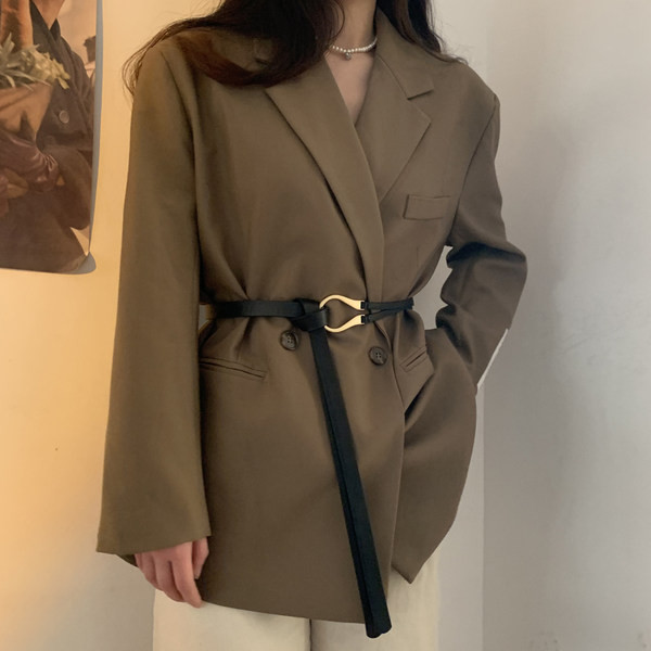 Стилен дамски тънък кожен колан в черен цвят