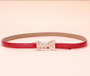 Bőr öv szalag díszítéssel