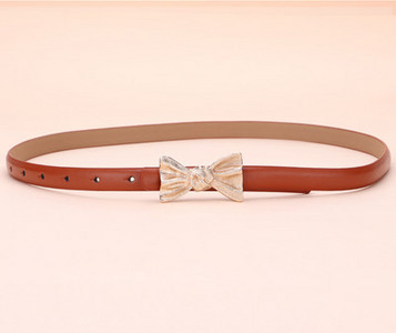 Bőr öv szalag díszítéssel