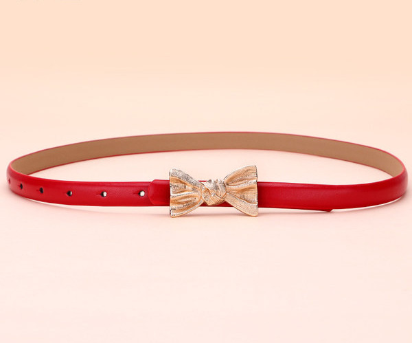 Bőr öv szalag díszítéssel