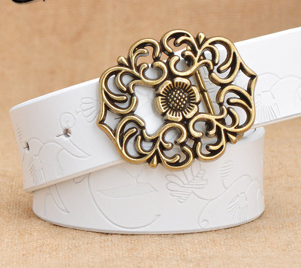 Női retro stílusú öv gravírozott öko bőrből, arany csattal