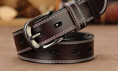 Modern női öv két modellben, vékony és széles