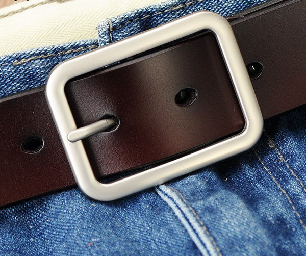 Női bőr öv négyzet alakú csattal