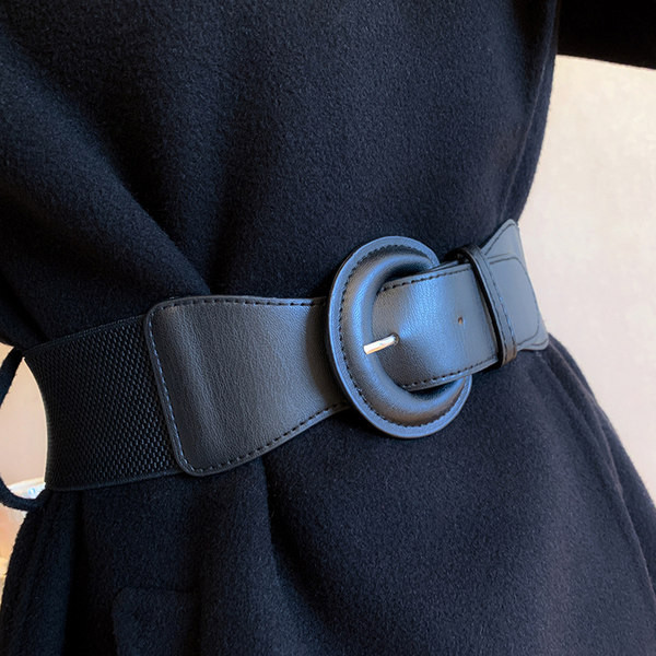 Női széles műbőr öv csattal