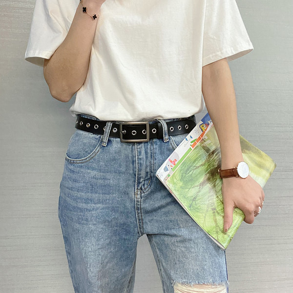 Női bőr öv fém csattal - fekete színben