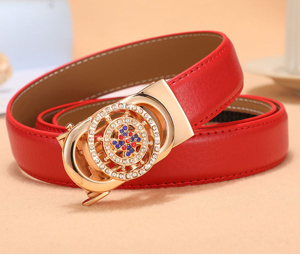 Modern női öv kövekkel díszített fém csattal