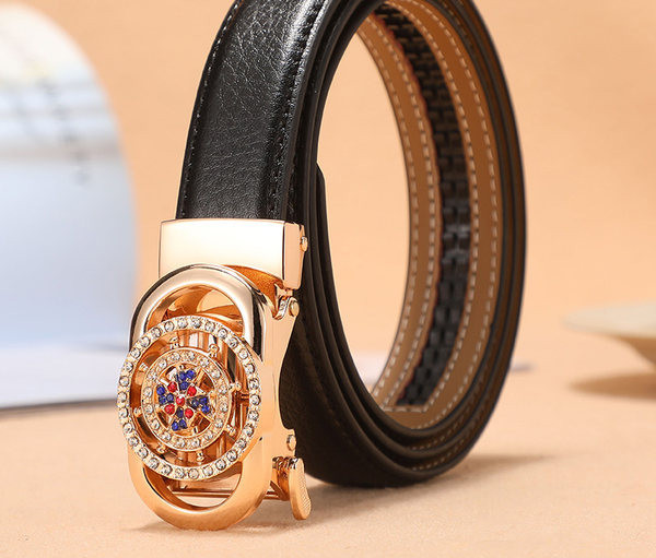 Modern női öv kövekkel díszített fém csattal