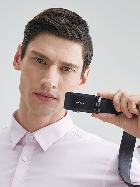 Cureaua eleganta din piele pentru barbati cu catarama patrata metalica