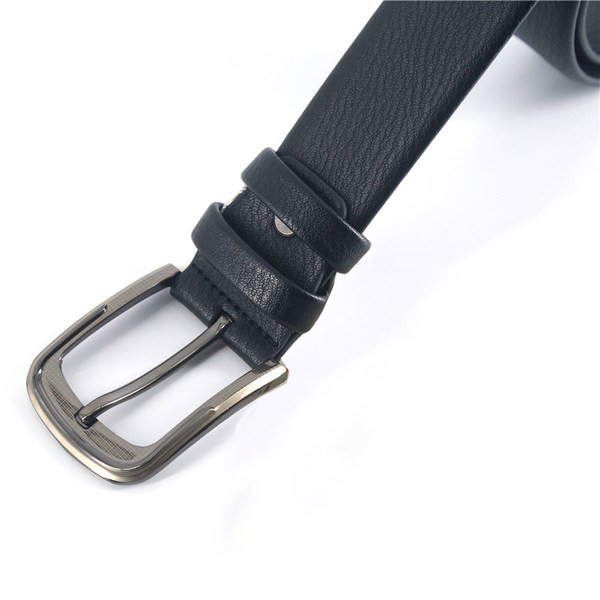 Férfi bőr öv csattal