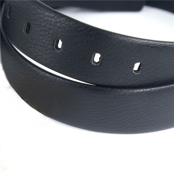 Férfi bőr öv csattal