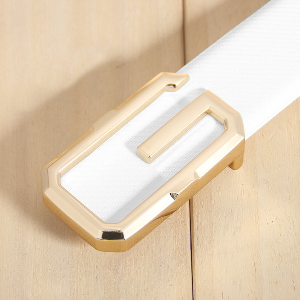 Curea din piele cu catarama metalica