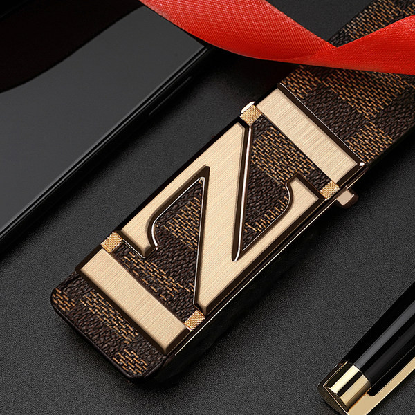 Férfi műbőr öv fém csattal