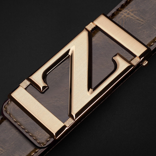 Кожен мъжки колан с метална декорация 