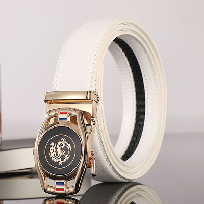 Įvairių modelių stilingas vyriškas baltas odinis diržas