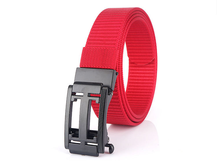 Elastični muški remen jednobojni model s metalnom kopčom