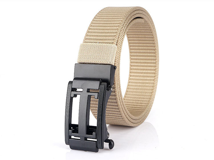 Elastični muški remen jednobojni model s metalnom kopčom