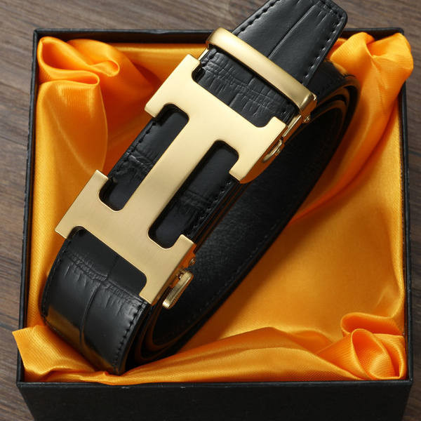 Bőr öv fém díszítéssel - többféle színben