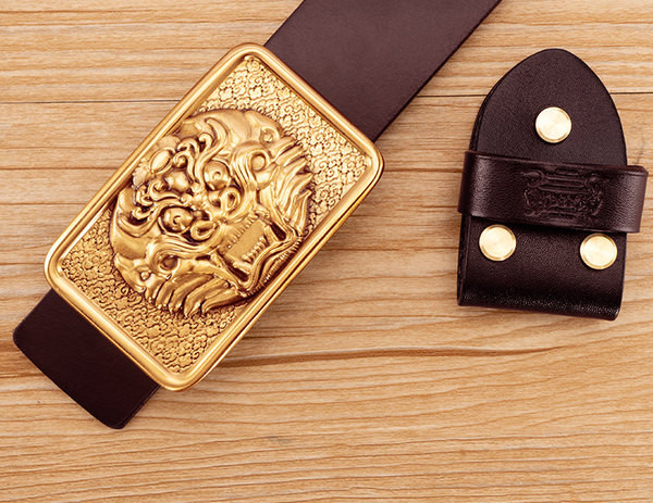 Férfi öv fém rögzítéssel