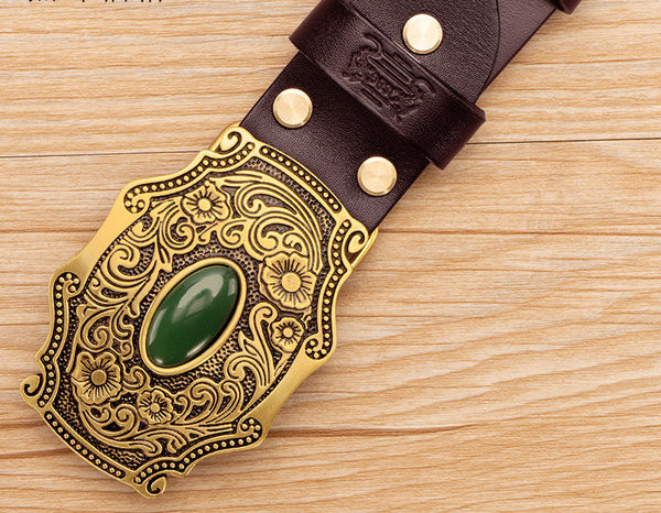 Curea bărbătească din piele artificială cu cataramă aurie