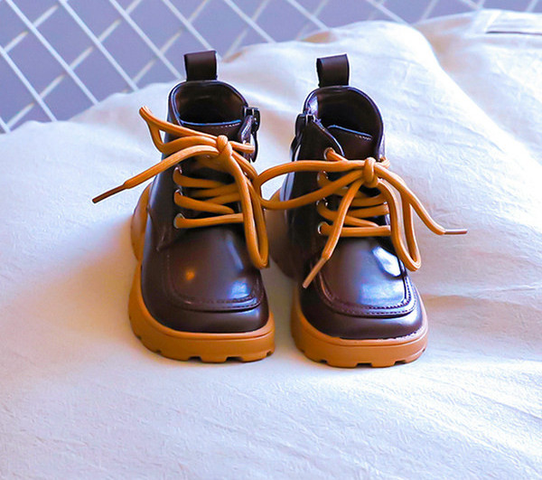 Μοντέρνα παιδικά μποτάκια από οικολογικό δέρμα για κορίτσια