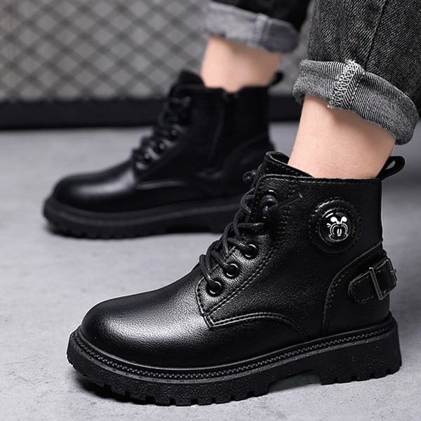 Eko bőrből készült modern gyerekcsizma csattal lányoknak