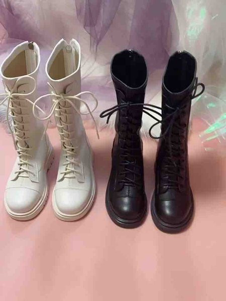 Απλό μοντέλο παιδικές μπότες από οικολογικό δέρμα