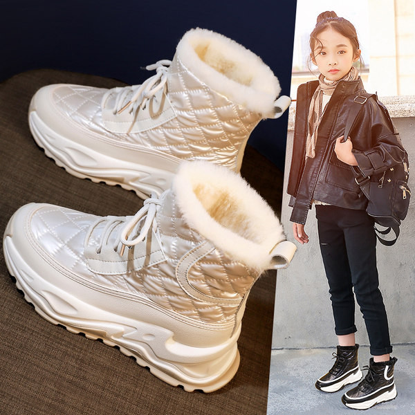 Μοντέρνα παιδικά μποτάκια με απαλή φόδρα και κορδόνια για κορίτσια