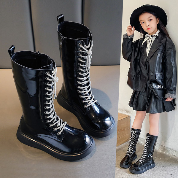 Νέο μοντέλο παιδικά λουστρίνι μπότες με κορδόνια και κλείσιμο με φερμουάρ