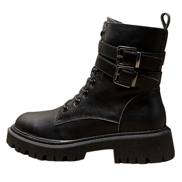 Παιδικά χειμωνιάτικα μποτάκια σε μαύρο χρώμα και αγκράφα