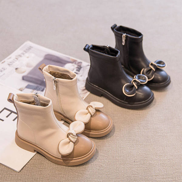 Νέο μοντέλο παιδικές μπότες με κορδέλα