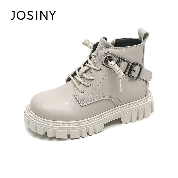 Modern csizma új modell durva talppal és csatokkal