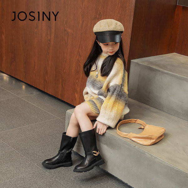 Gyermek téli csizma fém díszítéssel