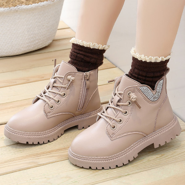 Modern gyerekcsizma öko bőrből kövekkel