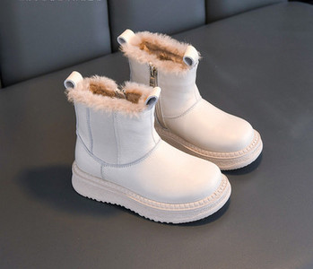 Cizme de iarna pentru copii alb si negru cu puf