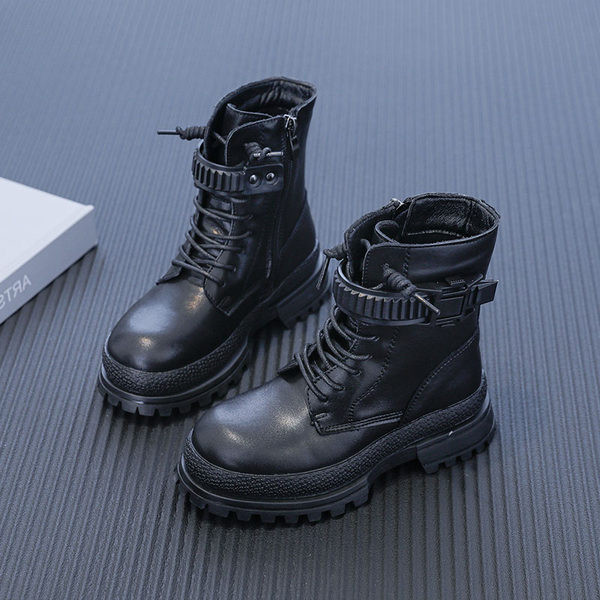 Παιδικά έκο δερμάτινα μποτάκια με τραχιά σόλα - μαύρο χρώμα