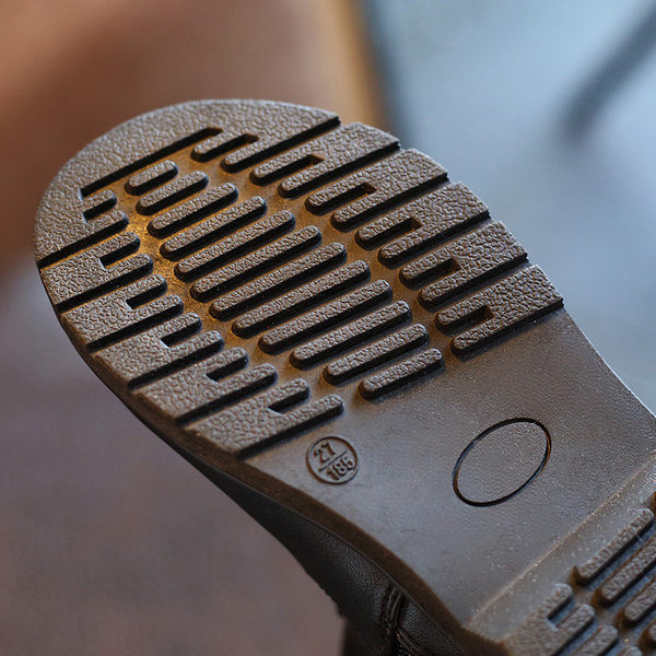 Χειμερινές μπότες casual από οικολογικό δέρμα και φερμουάρ