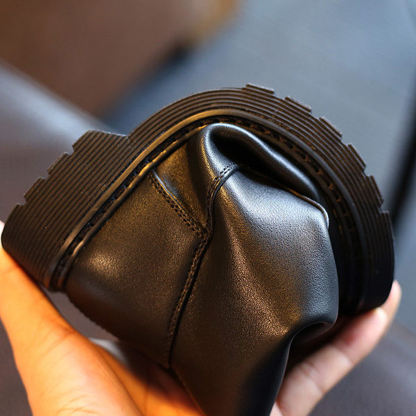 Χειμερινές μπότες casual από οικολογικό δέρμα και φερμουάρ