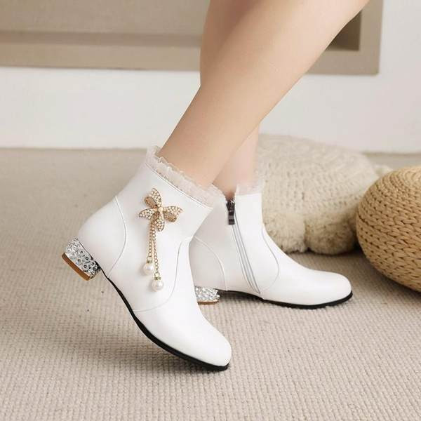 Μοντέρνα παιδικά μποτάκια με κορδέλα και διακοσμητικές πέτρες