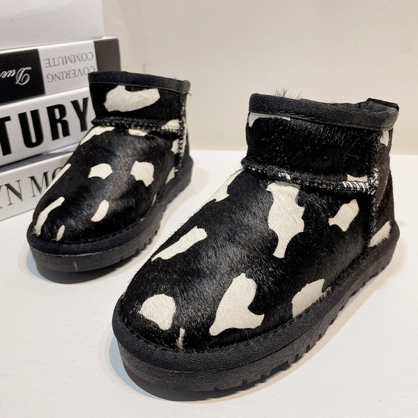 Παιδικά χειμωνιάτικα μποτάκια σε τρία χρώματα