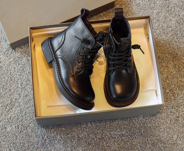 Μοντέρνα παιδικά μποτάκια από οικολογικό δέρμα μέχρι τον αστράγαλο